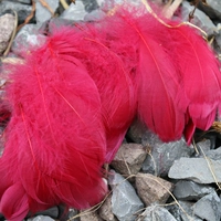 Около 100 ликерских красных 1 упаковка