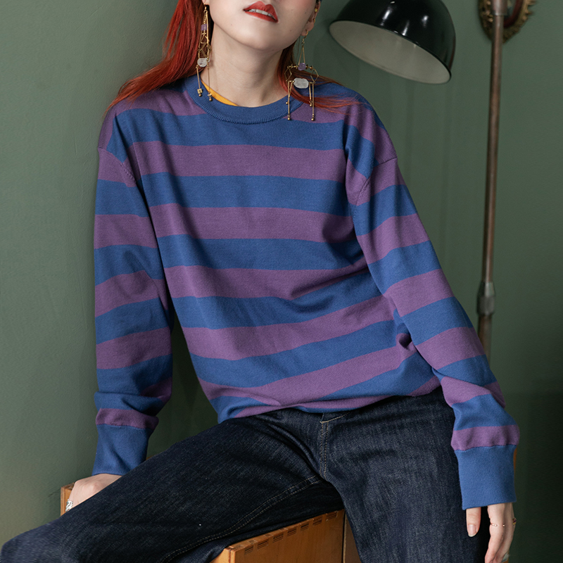 (Xiaolan) 13PLUS Wandering Republic homemade striped knitted loose top with color contrast sweater collar with details