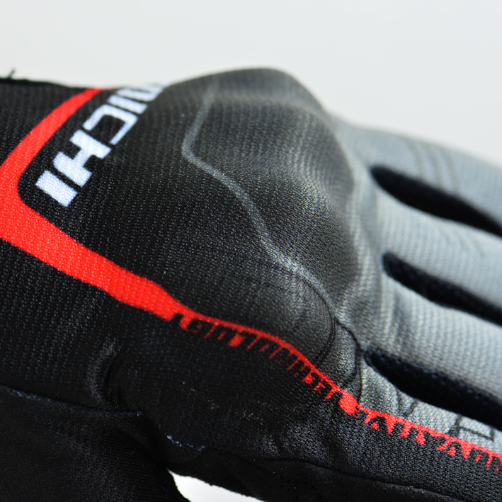 Knight net Nhật Bản TAICHI xe máy mùa hè đi găng tay cảm ứng màn hình sợi carbon găng tay chống vỡ thoáng khí thoải mái - Xe máy Rider thiết bị trợ lực đầu gối