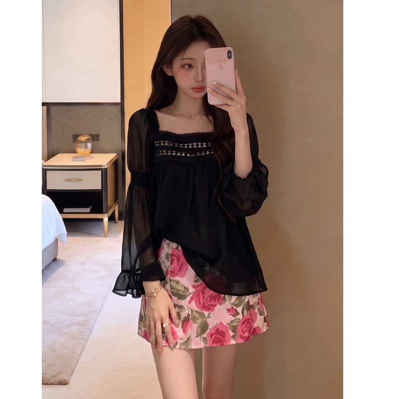 French-Style Black Lace Hollow-Out Patchwork Bell-Sleeve Shirt for Women, Early Autumn, Elegant, Loose-Fitting, Slimming Design Top