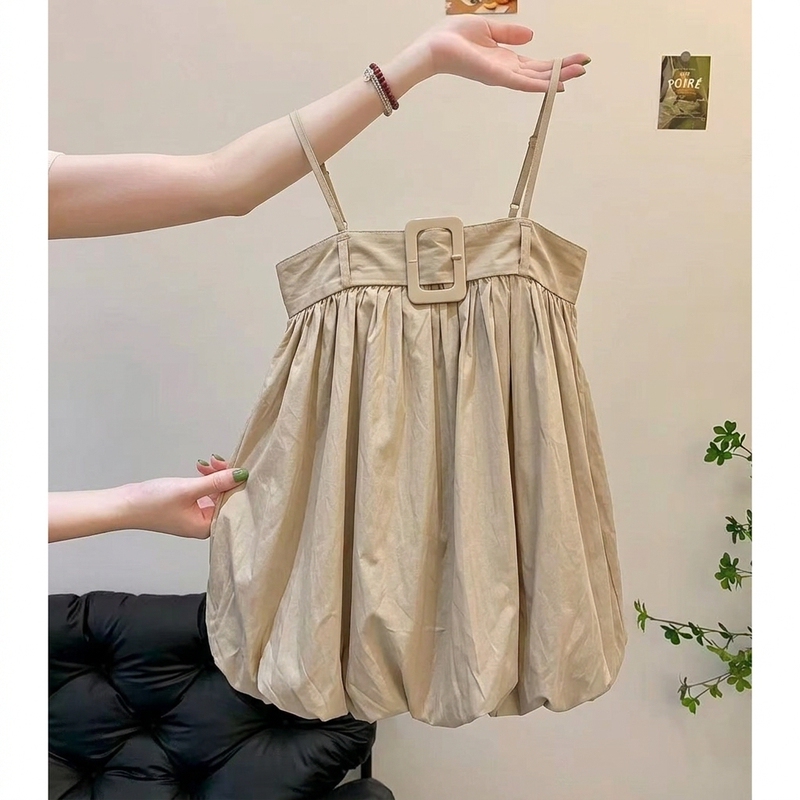 Square Buckle Design Camisole for Women, New Summer Style, Khaki Color, Loose Fit, Slimming, Age-Reducing, Outerwear Top