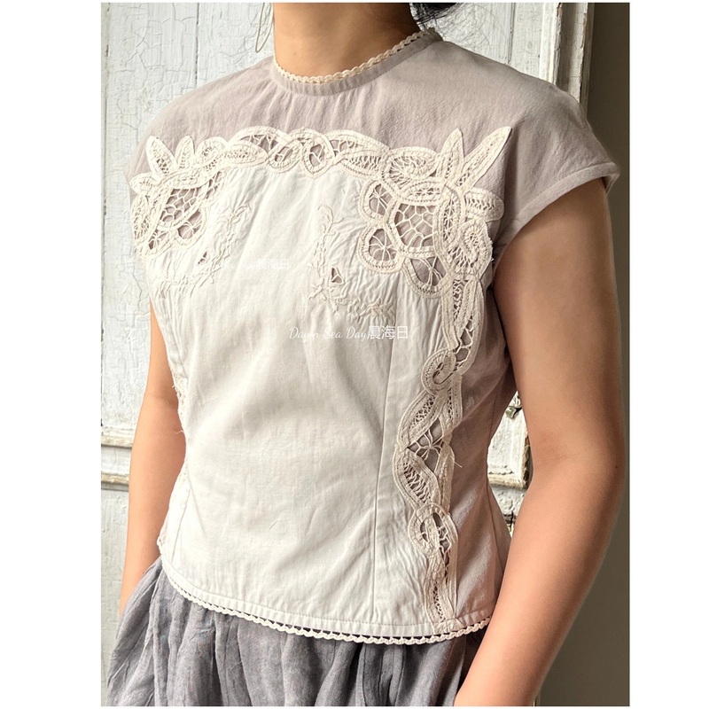 Chenhairi Independent Original Design French Retro Lace Splicing Cotton and Linen Shirt