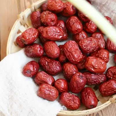 Delicious nuclear small meat thick new product Xinjiang Ruoqiang red jujube 200g