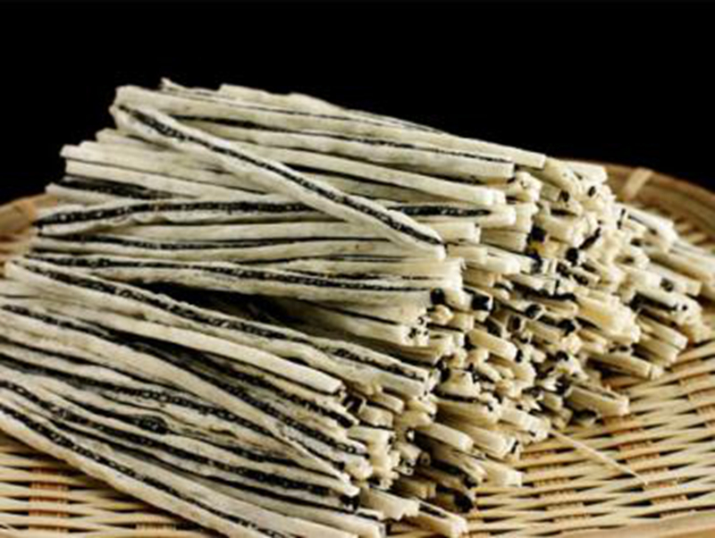 (Hokkaido cuisine) Southern Sesame Black Fish Strips Sesame Plum Spicy 300g ready-to-eat seafood snacks