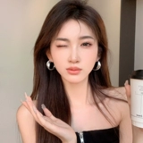 Металлический ретро обруч, серьги, изысканный стиль