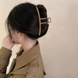 Матовая большая заколка-крабик, брендовая заколка для волос, акула, аксессуар для волос, изысканный стиль