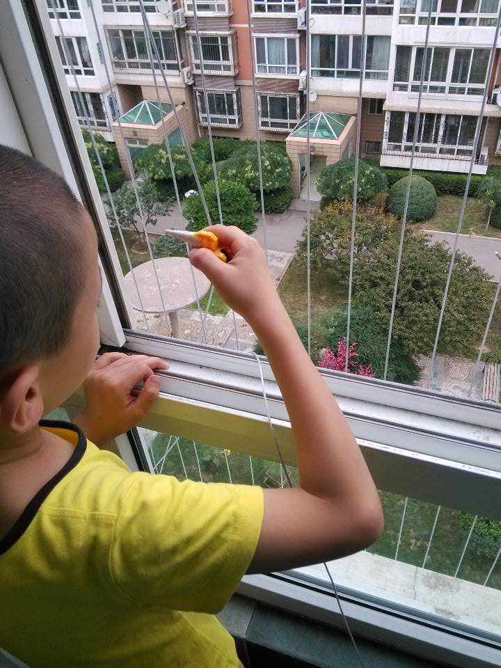 Hengyang invisible protective anti-theft mesh protective anti-theft window balcony floating window high-rise floating window protective anti-theft column