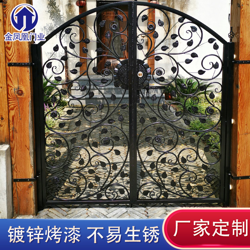 Outdoor courtyard door Hollow carved Wrought iron door European Villa door Antique fence fence home double switch iron door