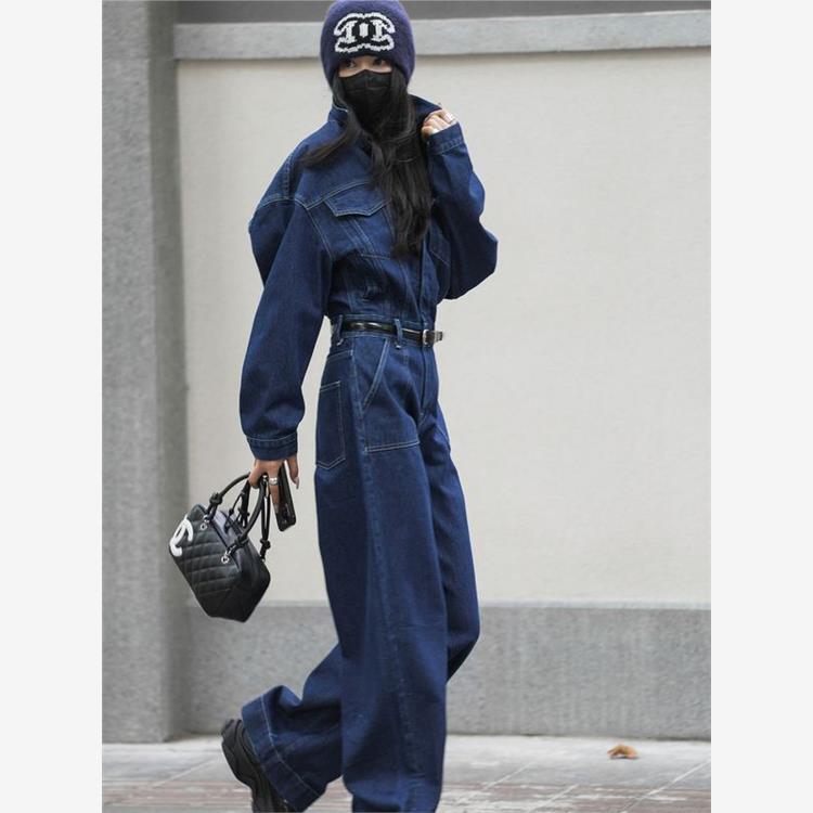 European Exclusive Design Stylish Denim Jumpsuit High-Waisted Workwear Jeans Spring Outfit for Women with Large Pockets
