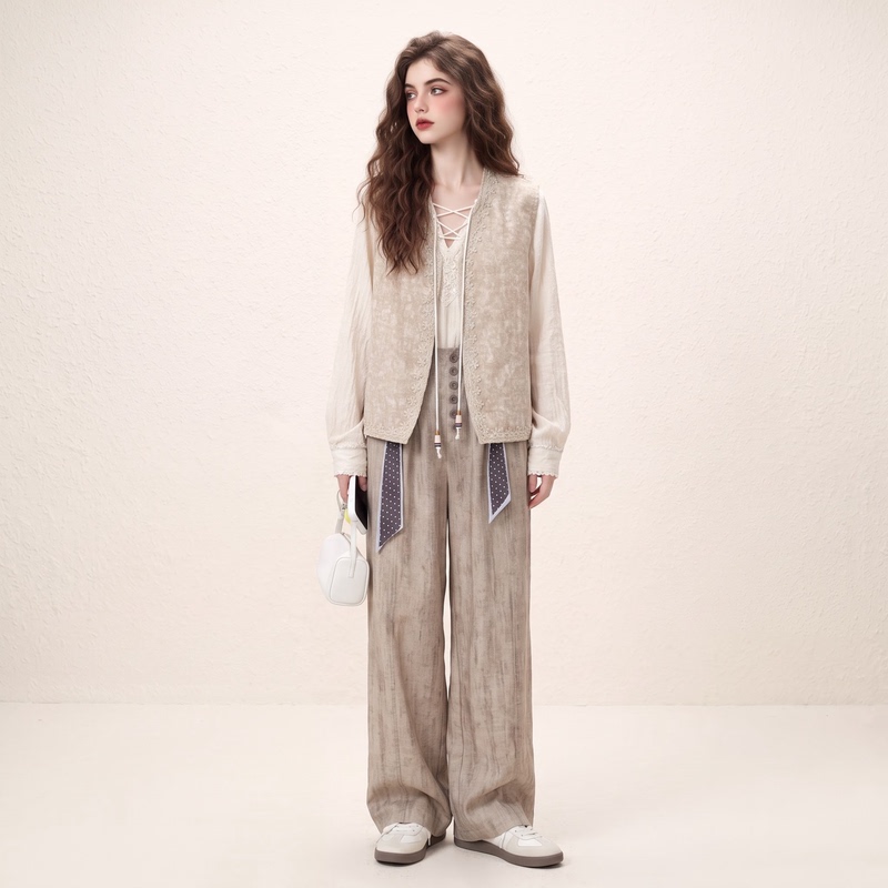 Morin French-Style Artistic Embroidered Vest, Lace-Up Shirt, Tie-Dye Casual Pants Set for Women, New Autumn Three-Piece Set Morin French-Style Artistic Embroidered Vest, Lace-Up Shirt, Tie-Dye Casual Pants Set for Women, New Autumn Three-Piece Set