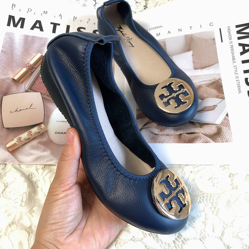 Spring and Autumn New Wide-Footed Women's Shoes, Large Size 41-43, Genuine Leather Flat-Soled Flat-Heeled Mom Shoes, Soft Leather Single Shoes