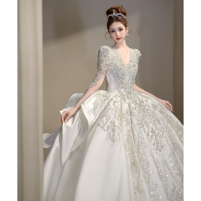 French-Style Satin Long-Sleeve V-Neck Wedding Dress 2026 New Model Luxury Heavy-Duty Long Train Haute Couture Vintage Main Gown