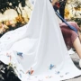 辰 [] Hanfu Princess White Butterfly Long Cape 2018 Áo khoác và áo choàng thêu gió mùa đông - Accentuated eo áo áo khoác dạ lông cừu nữ