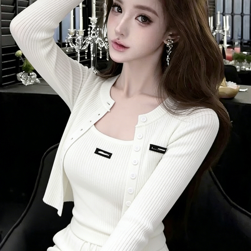 Korean Style Gentle Suit for Women, Knitted Cardigan Two-Piece Set, New Summer Design, Inner Vest Top Set Korean Style Gentle Suit for Women, Knitted Cardigan Two-Piece Set, New Summer Design, Inner Vest Top Set