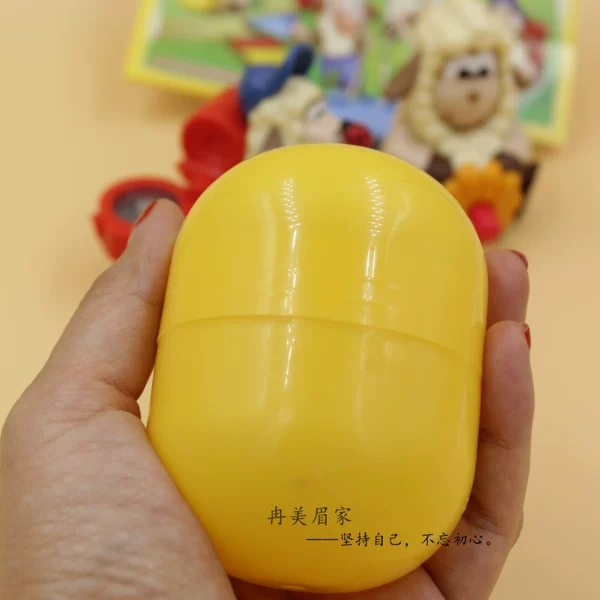 Ограниченная версия большой игрушки-яйца! Коллекция Swing к 40-летию Kinder