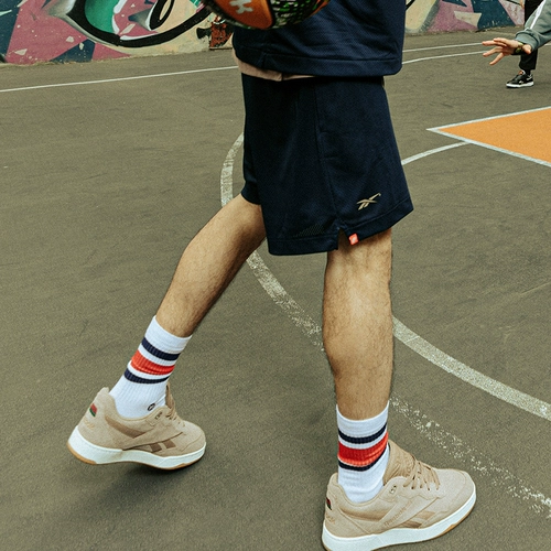 Reebok, классические комфортные спортивные трендовые шорты для отдыха, год кролика