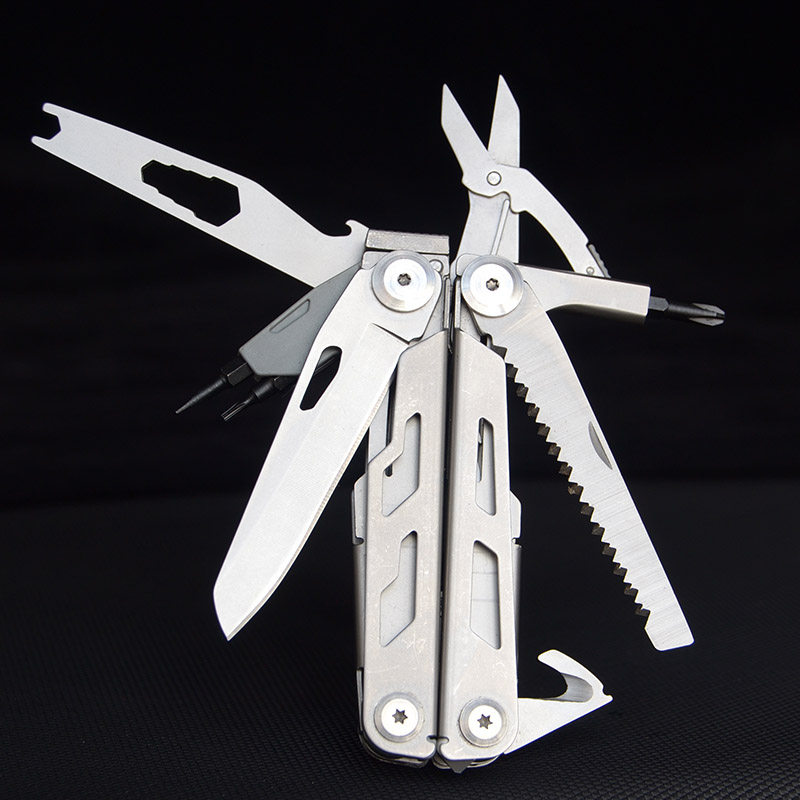Full steel multifunctional pliers Outdoor combined tool pliers portable folding small knife with portable multipurpose wrench screwdriver