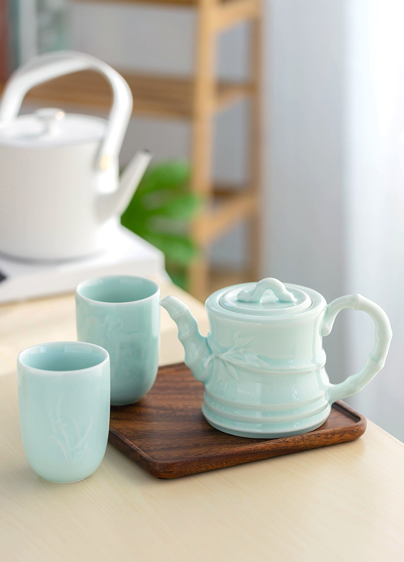 ZuoMing right device celadon jingdezhen green tea pot large filter terms ceramic teapot household pot tray was set