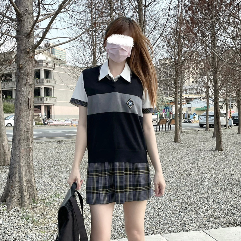 (LIFEGIRL) Grey gold style and gentle sweet and windy Korean version of uniform suit half body dress