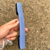 Светло -голубой в небе (винты не отправляют инструменты)