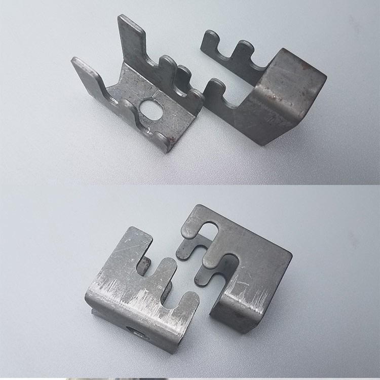 Kim loại khóa phần cứng phụ kiện đồ nội thất khung thép kết nối khung buộc chặt kết hợp nút mẹ nút vuông sắt - Chốt