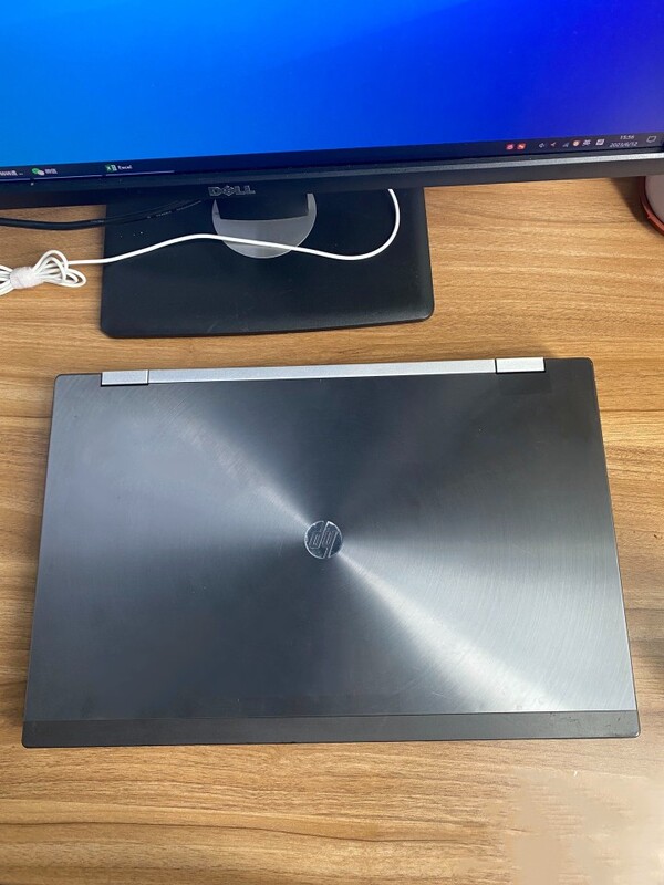 17inch Large Screen, I5 Laptop Graphics Workstation for Office Video Editing Ps, Pr, Cad, Ai