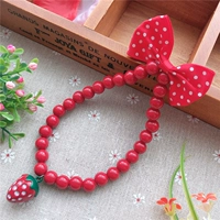 Красная клубника