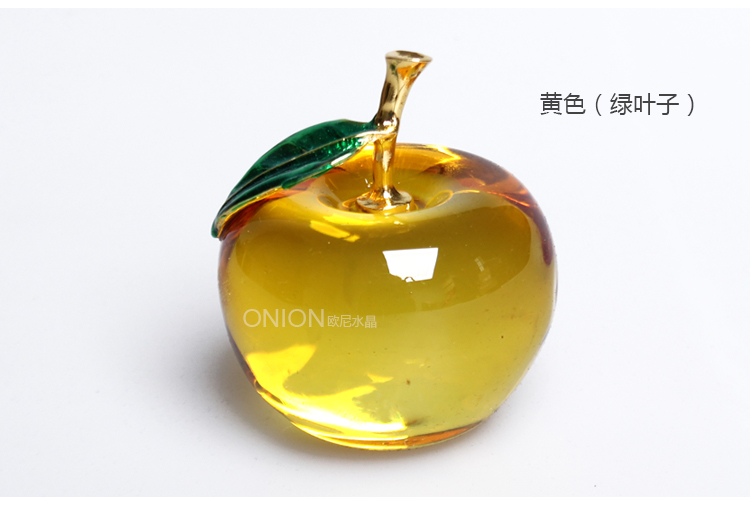 Xe pha lê Apple xe cung cấp đồ trang trí dễ thương an toàn và sáng tạo trang trí nhà xe quà tặng sinh nhật trang trí xe oto