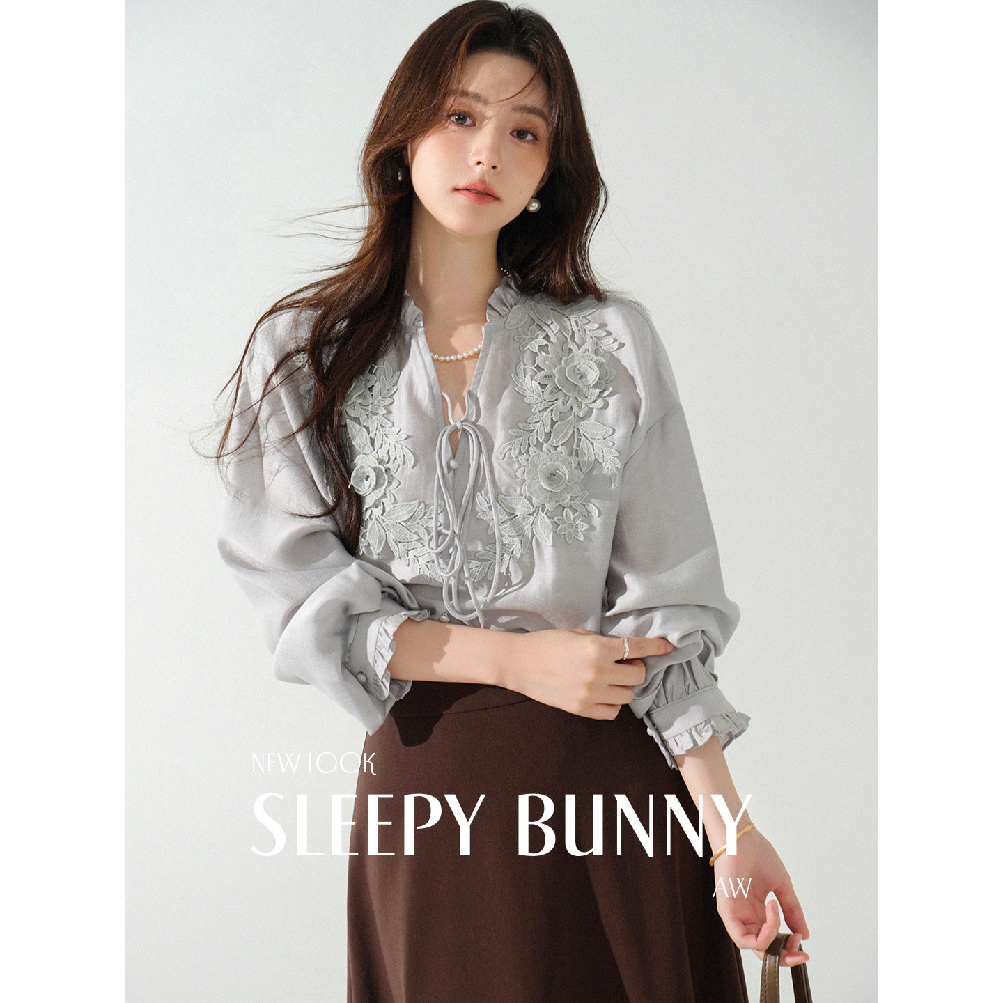 SLEEPYBUNNY Embroidered French Lace Blouse for Women, Spring Heavy-Duty Lyocell V-Neck Lantern Long-Sleeve Top