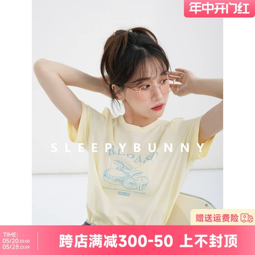 瞌睡兔 Летняя желтая футболка для отдыха, свободный крой, короткий рукав