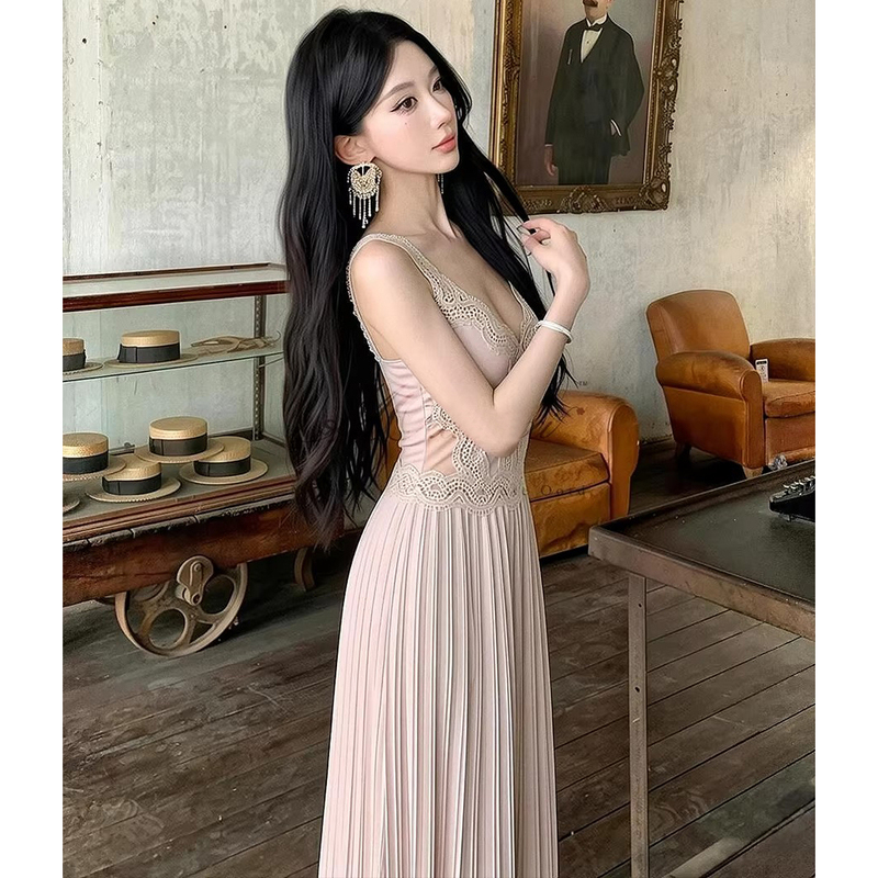 White Floral Spring/Summer New Style Elegant Waist-Cinching Slimming Nude Pink Embroidered Pleated Long Camisole Dress 2026 Women's Dress