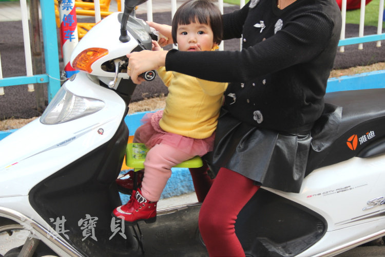 siège enfants pour vélo - Ref 2416433 Image 53