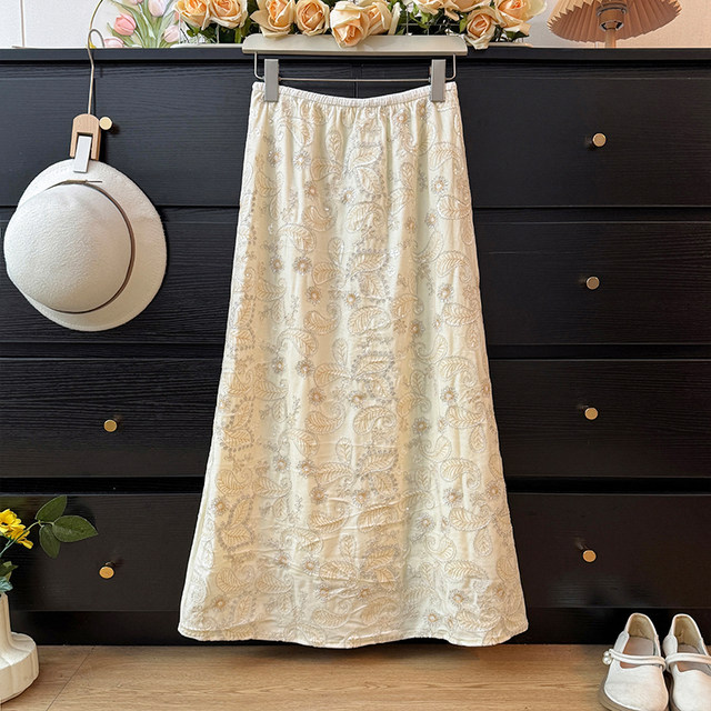 High-end heavy-duty glittering sequins embroidered jacquard skirt for women autumn 2025 high-waist slimming A-line hip skirt