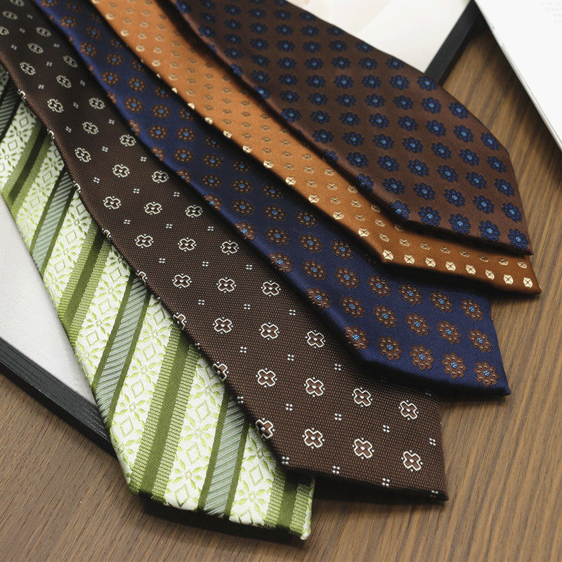 8cm Gentleman's Green and Brown Vintage Jacquard Patterned Tie for Formal Wear, Casual Wear, Work, Civil Servants, and Weddings