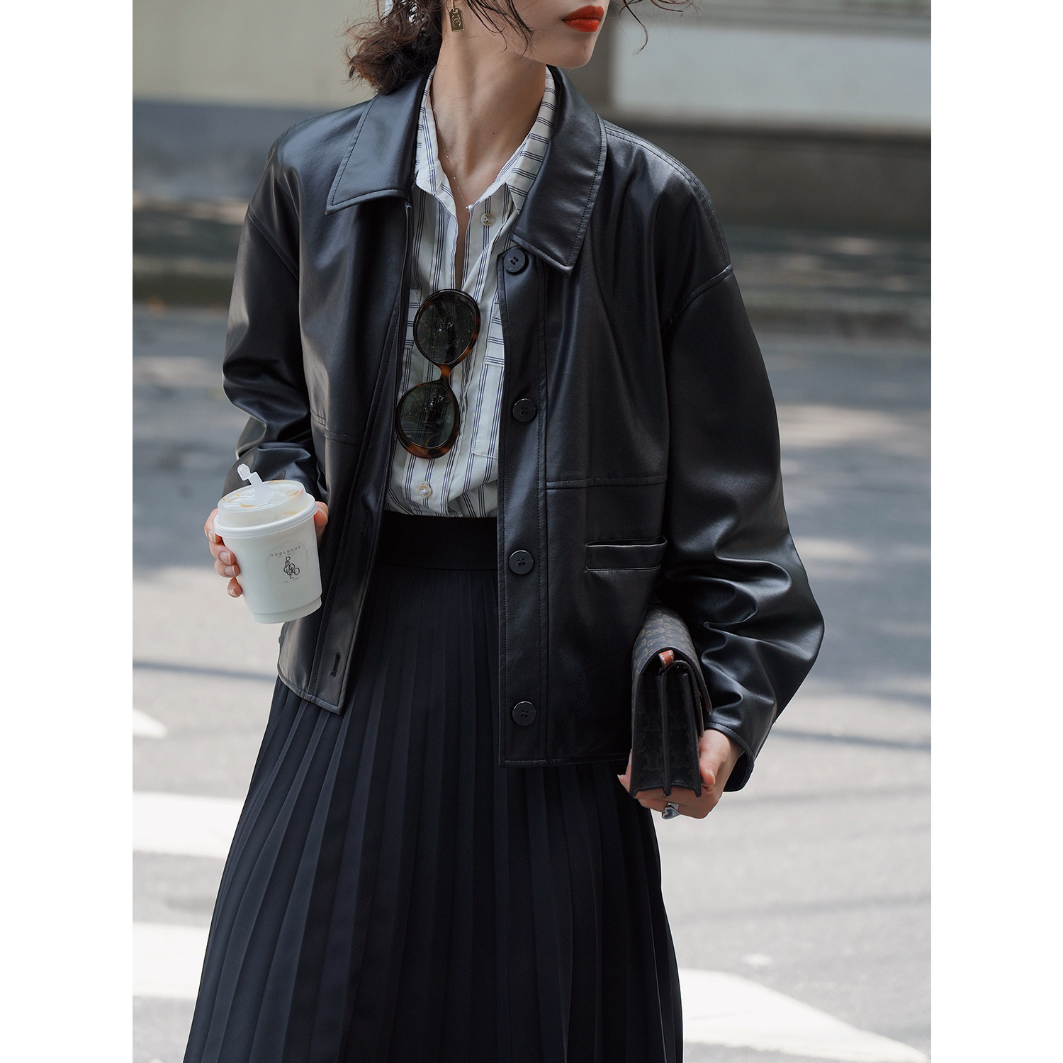 White Description Workroom Black Leather Woman's new American retro - simulated sheepskin loose short jacket coat