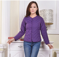 Middle-aged and elderly fat mothers wear light and thin short down jacket inner loose fat plus large size close to wear women