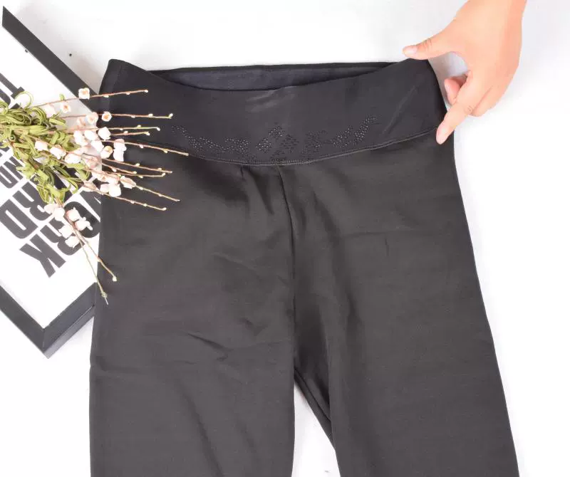 Mã lớn cộng với phân bón cộng với dài cộng với nhung dày mùa thu và quần legging mặc quần chân nhỏ 200 kg mặc eo cao chất béo MM