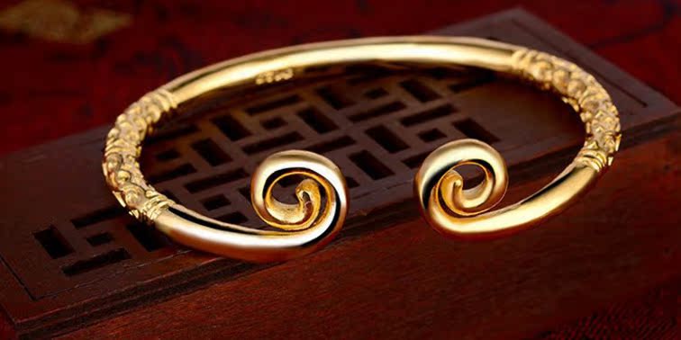 Vòng đeo tay claw Open Silver Mạ 3d Hard Gold Trang sức Việt Nam Sand Gold Cuff Ring Bracelet Mạ vàng Trang sức vòng dâu tằm