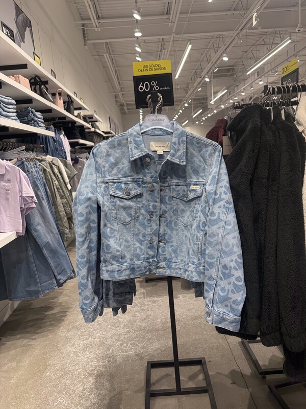 Ck Calvin Klein Women's New Personalized Full-Label Denim Jacket Is Now Available in China Ck Calvin Klein Women's New Personalized Full-Label Denim Jacket Is Now Available in China