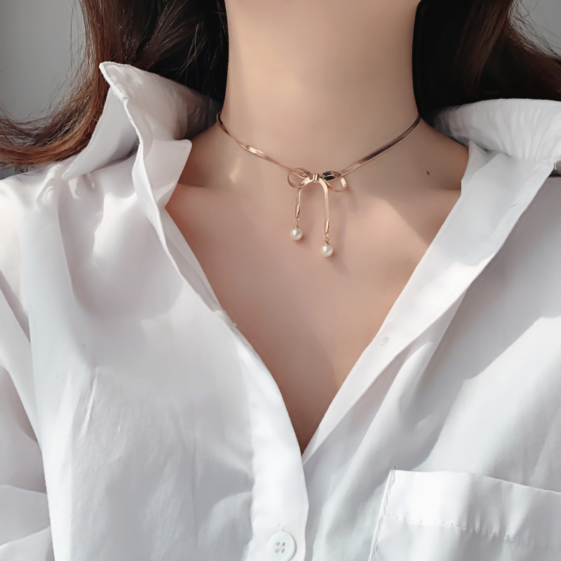 Bow knot necklace female collarbone chain niche design choker necklace neckband neck jewelry net red tide ins