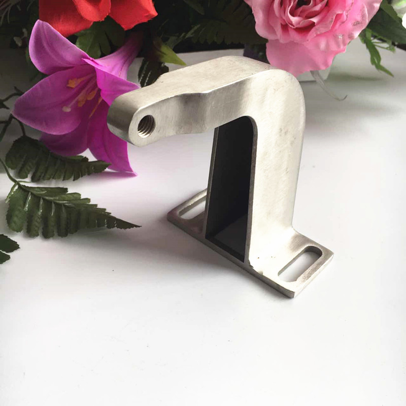 Manufacturer Direct Marketing Spot Refrigerated Depot Threshold of medium translation door side rail assembly Refrigerated garage door accessories Lower guide wheels