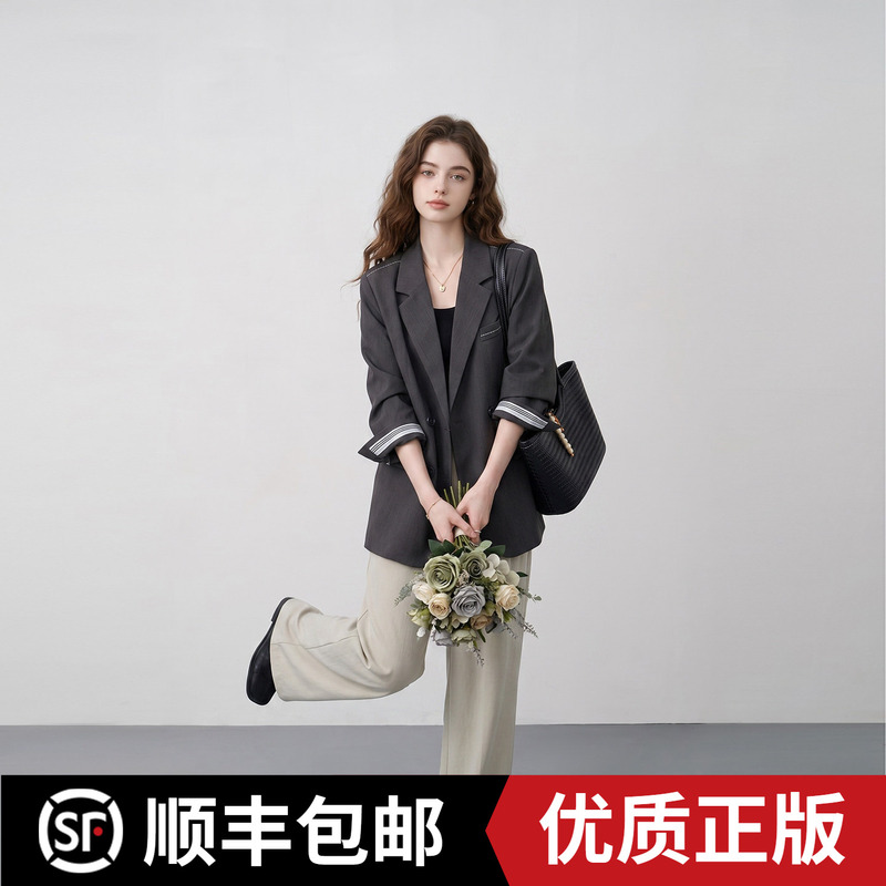 Light Mature Style Gray Double-Breasted High-End Elegant Blazer for Women, Autumn 2026 New Style, Stylish and Slimming Jacket Light Mature Style Gray Double-Breasted High-End Elegant Blazer for Women, Autumn 2026 New Style, Stylish and Slimming Jacket
