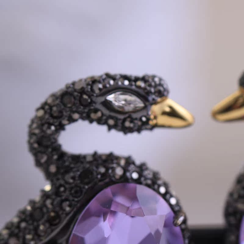 Vintage Second-Hand Earrings with Czech Rhinestones and Large Rhinestones, Black Swan Design, Available in Two Colors, Versatile and Fashionable Ear Clips