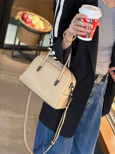 Кожаная вместительная и большая сумка через плечо, США, из натуральной кожи