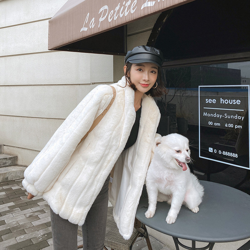 Eco-friendly fur coat 2022 new winter clothing imitation mink velvet young model small thickened lamb wool coat women