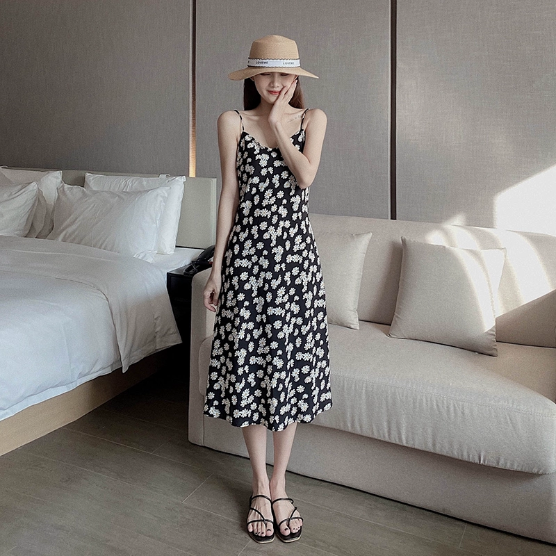 Xéo cắt dây treo váy daisy dài giữa đuôi cá viền lớn 21 voan nền váy a-line đơn mặc váy mỏng cổ chữ v - A-Line Váy