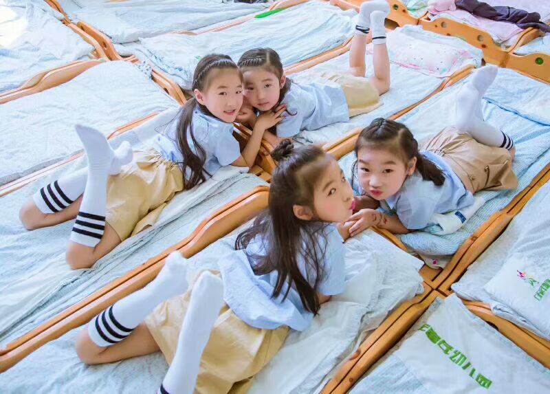 Mùa hè 2018 đồng phục sân vườn mới đồng phục trường nam gió nam và nữ mùa hè quần short phù hợp với bông hỗ trợ tùy chỉnh đồng phục học sinh mùa hè