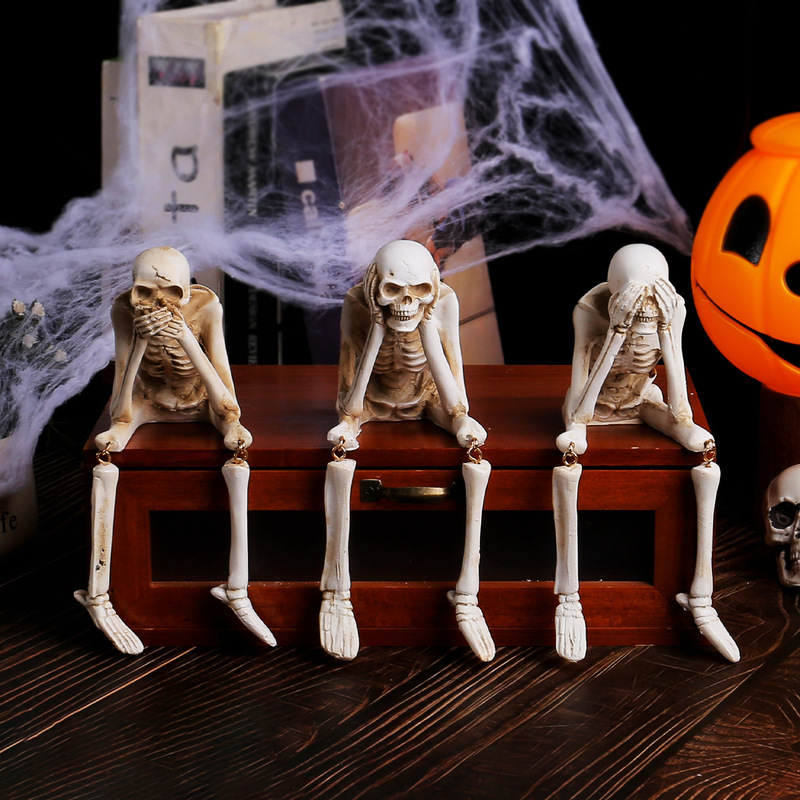 Gothic Halloween Dark Gift Hanging Skeleton Head That Doesn'T Listen, Doesn'T See, Doesn'T Speak, Desktop Atmosphere Decoration Ornament