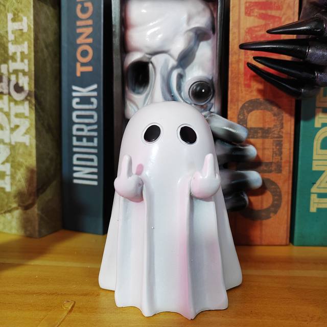 New Halloween cute ghost ornaments creative vertical middle finger provoking ghost desktop decorations to give friends gifts