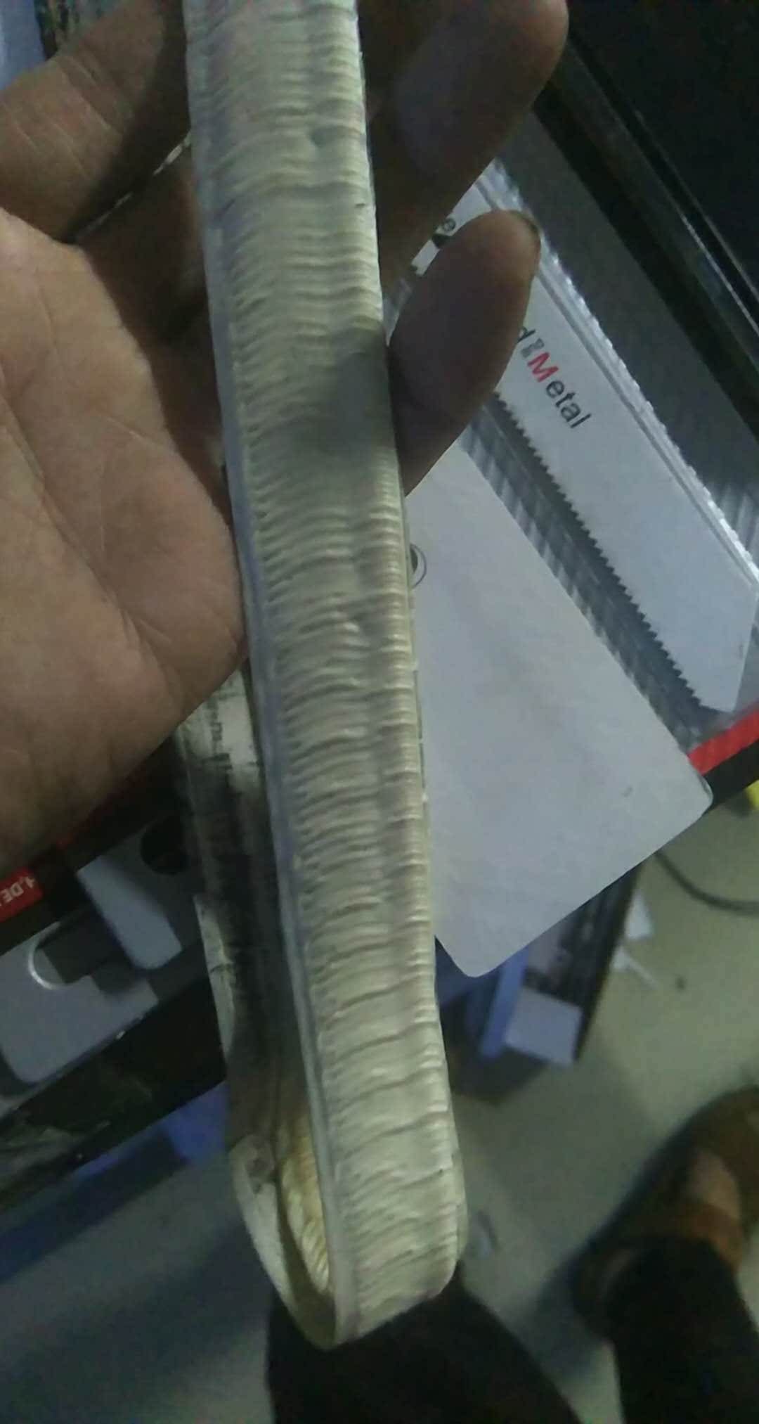 Automatic wave pattern glue line Fender shock absorber plate glue line Water corrugated glue line